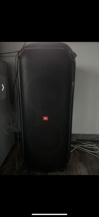 Vand Boxa JBL Party Box 710, 800W  stare impecabila,