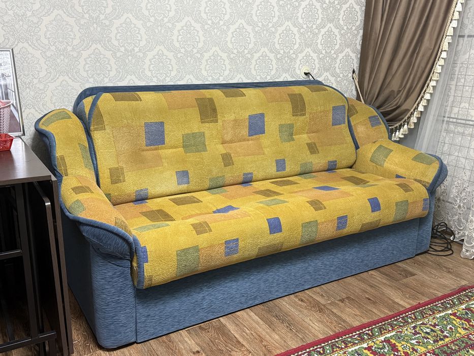 Срочно продаю диваны