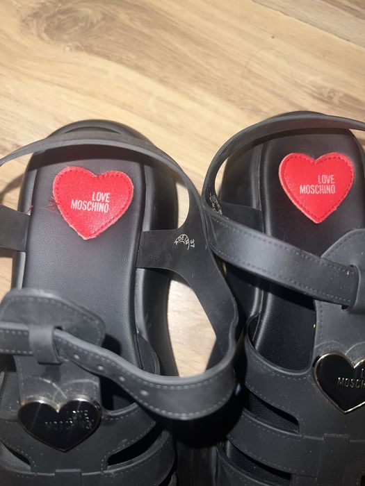 Love Moschino сандали
