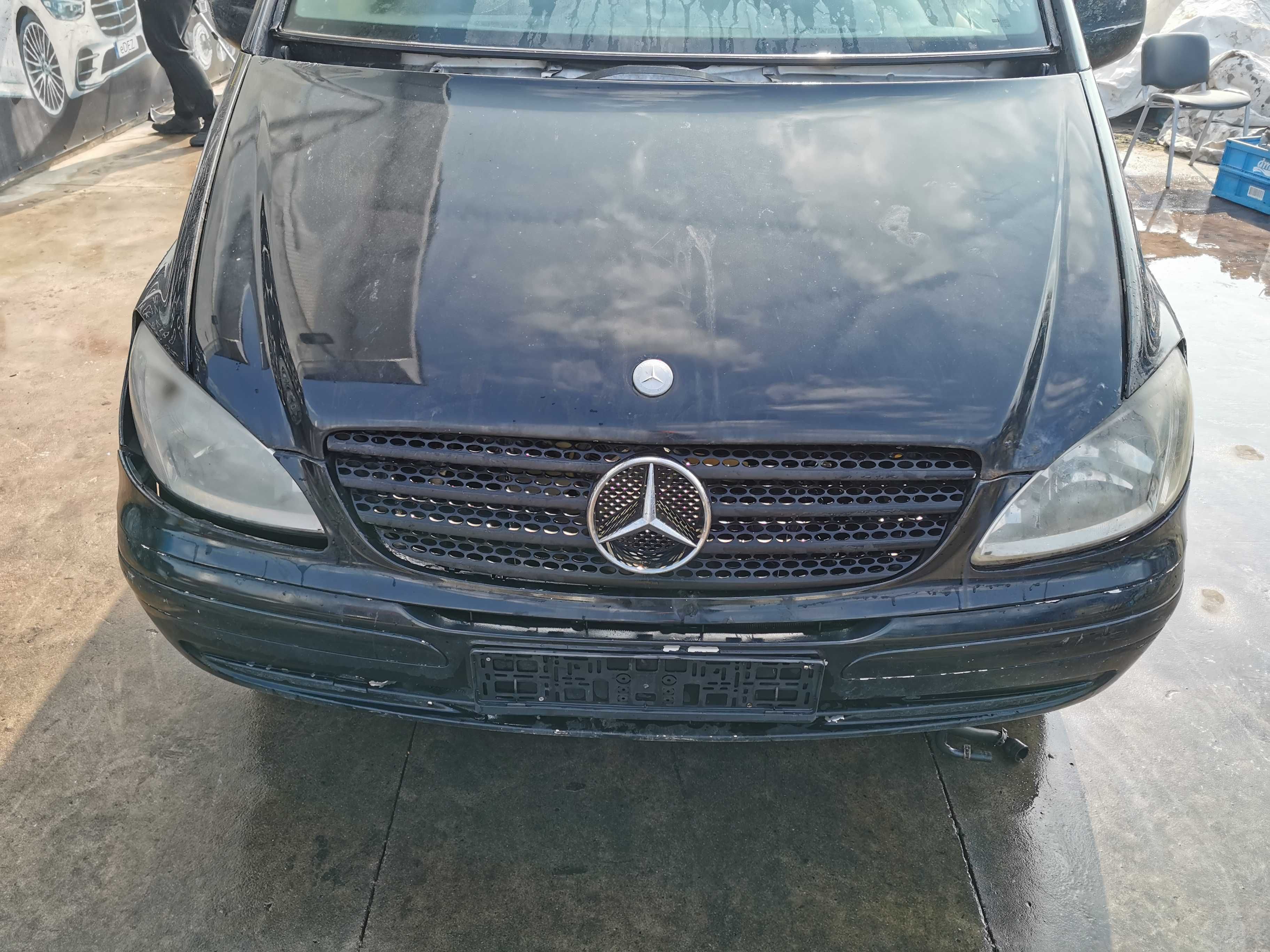 Dezmembrez Vito/Viano 639 2.2 CDI Far/Bara/Capota/Haion/Motor/Cutie