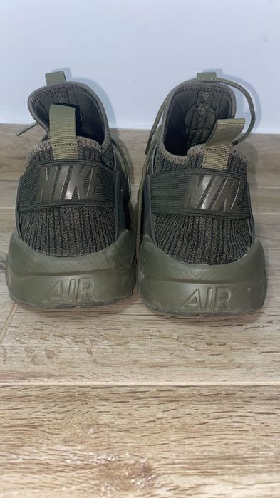 Adidasi Nike Air Huarache