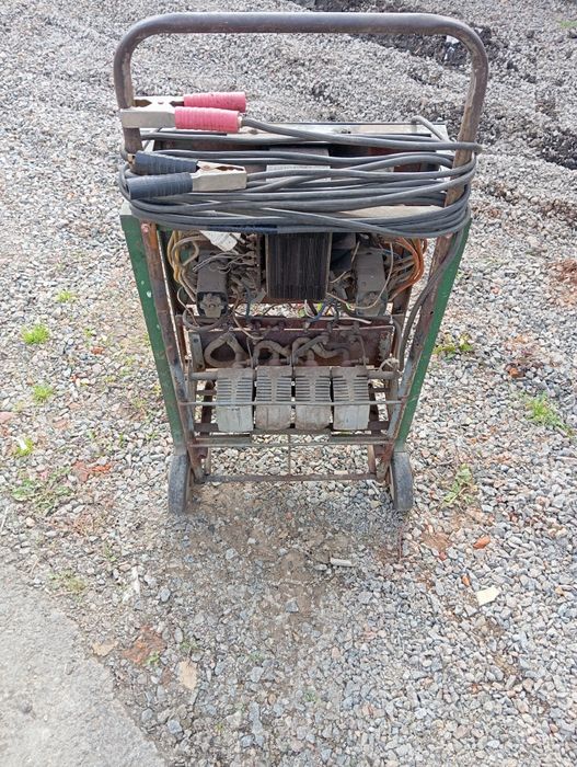 Пуско-зарядное устройство на 220В