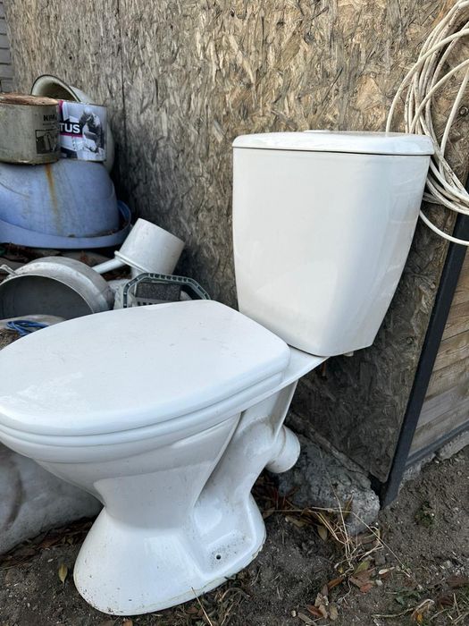 Продам унитаз б/у