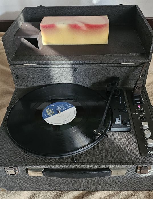 Pick-up Picup Dual cu amplificator si difuzor  integrat