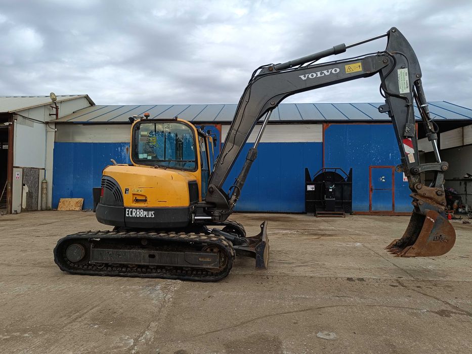 Miniexcavator Volvo ECR 88Plus, 9 tone, 2012