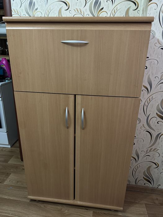 Продам шкаф рабочий