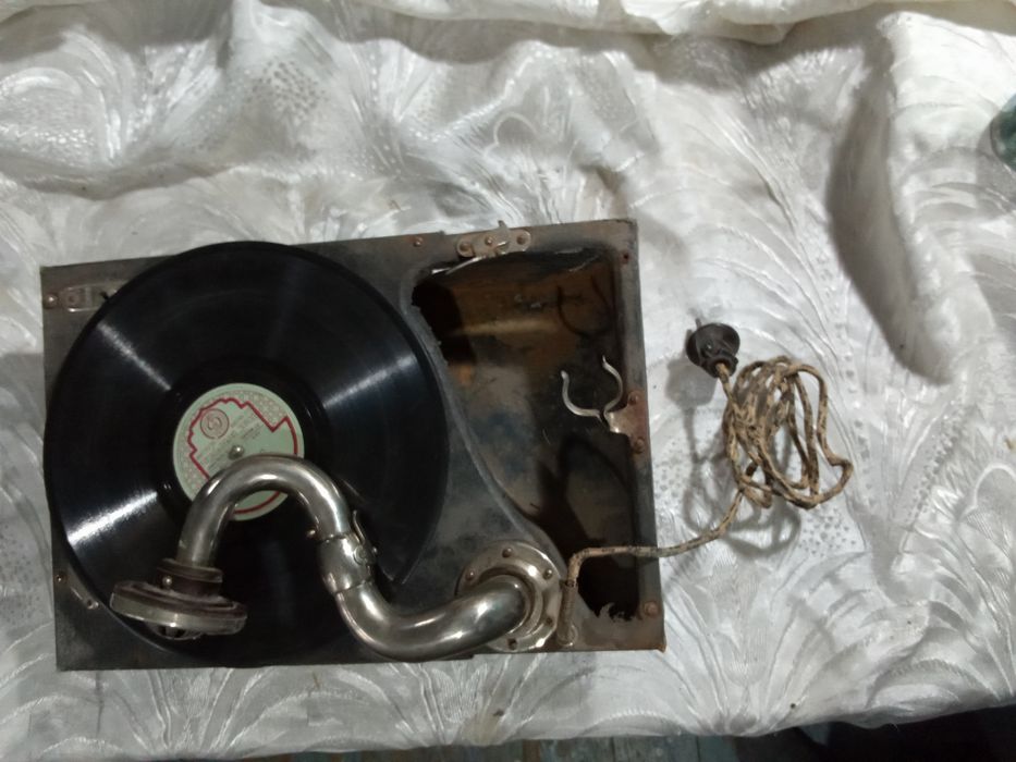 Продается патефон