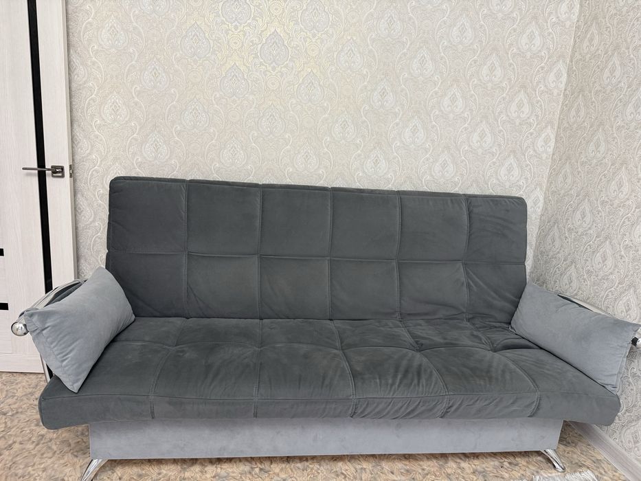 Продам диван  в хорошем  состоянии