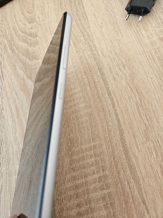 Таблет Lenovo Tab M8 - Като нов