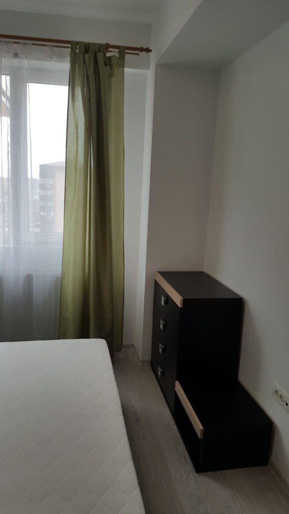 Apartament cu 2 camere de închiriat