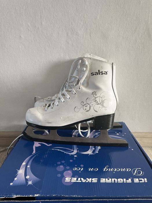 Продам коньки