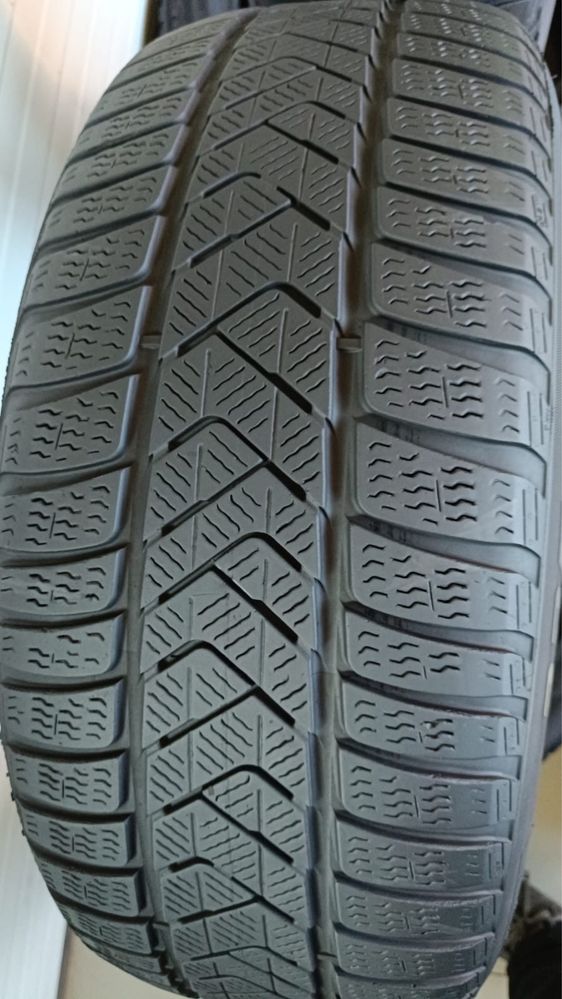 4бр зимни гуми 225/55/18/pirelli sotozero3/dot2318/4.8мм