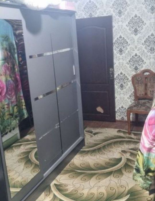 Юнусабад 15 квартал 2/3/4 (50²) продаётся