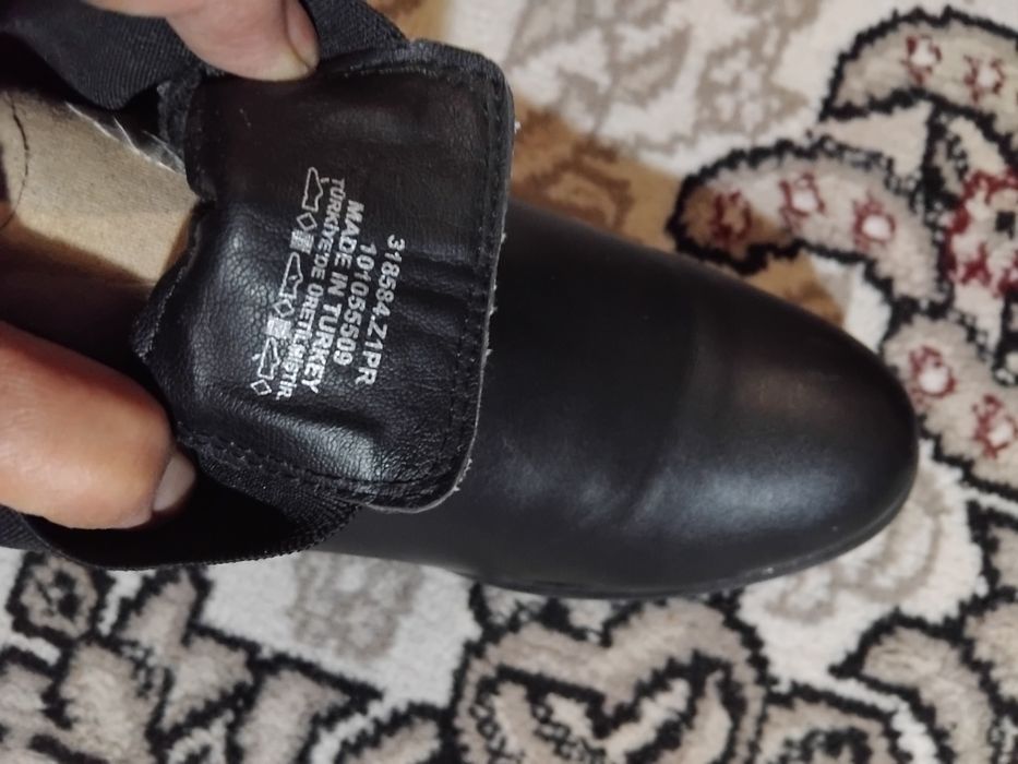 Ботинки и лоферы женские 37 размер