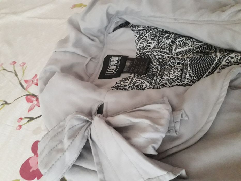 Красиво, екстравагантно манто