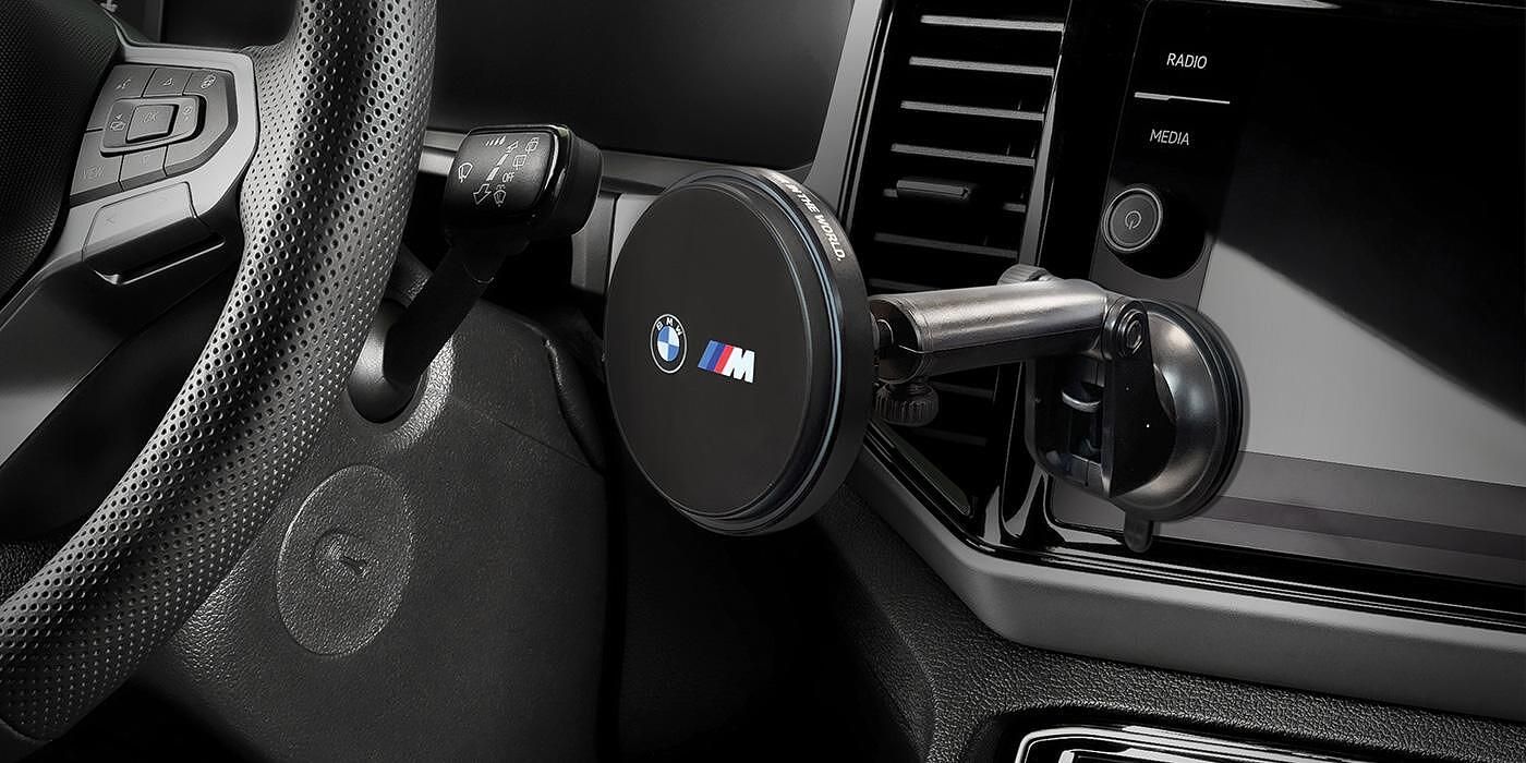 Оригинална стойка за кола bmw m edition magsafe с безжично зареждане