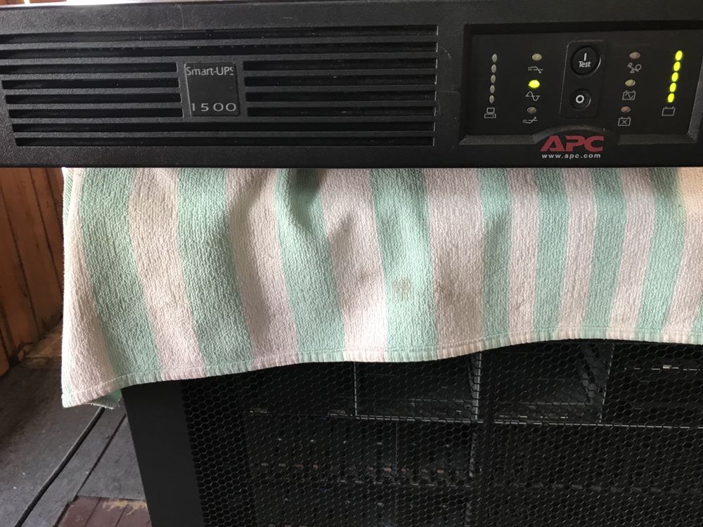 APC Smart-UPS 1500VA RM 2U 230V SUA1500RMI2U