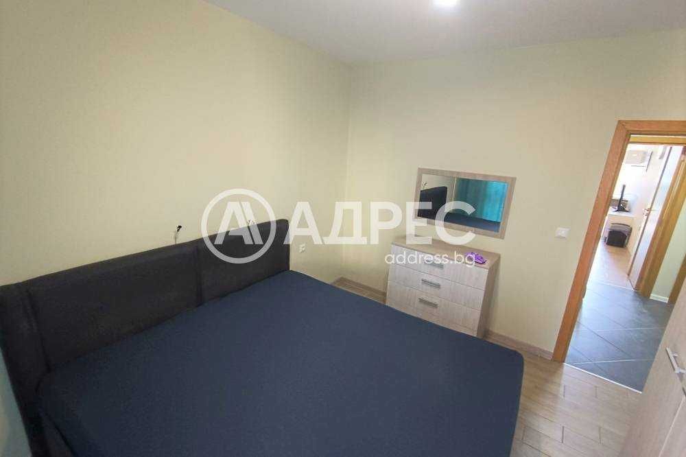 Дава се под наем Двустаен апартамент в Разград, Център - 60 кв.м за 306 € - Снимка #2