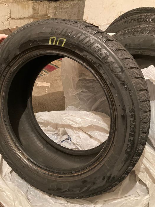 Зимние шины Bridgestone Blizzak 205/55 R16 — в хорошем состоянии!