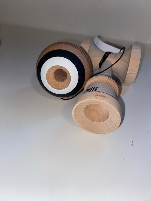 Kendama Sweets Broken Bones