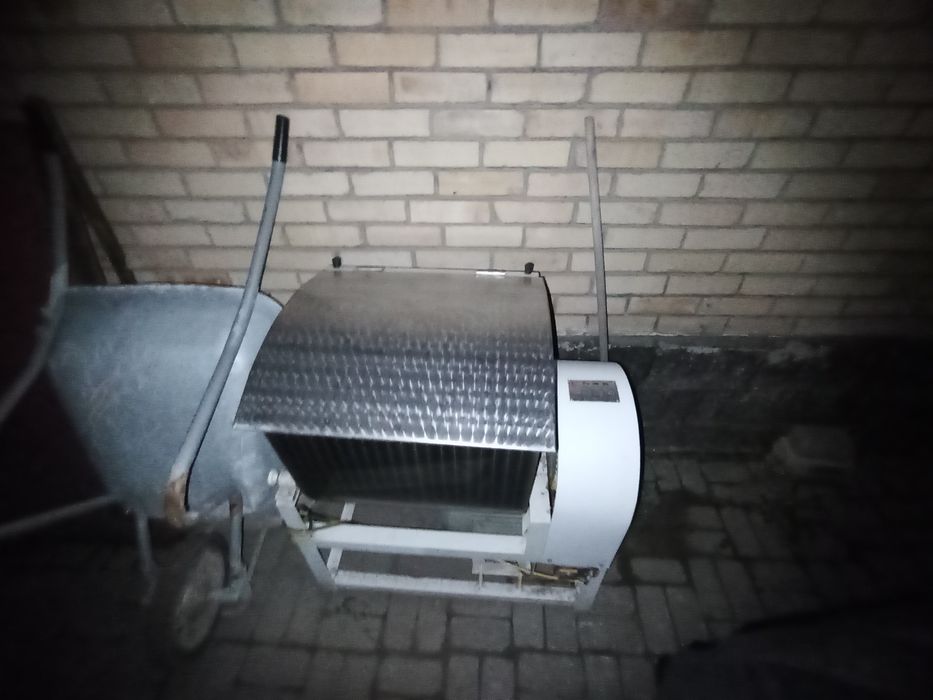 Тестомес, почти новый