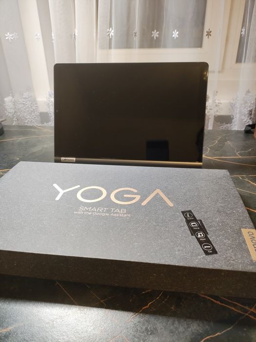 Планшет Lenovo Yoga Smart Tab