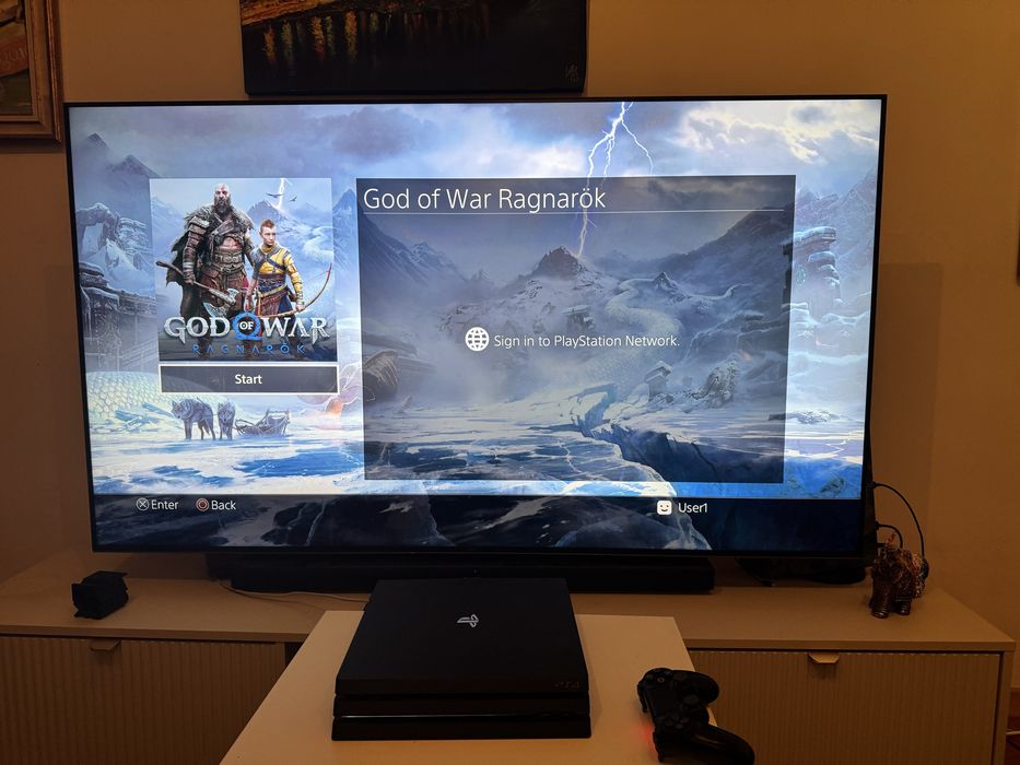 PS4 Pro 1TB – пълен комплект, с разширени възможности