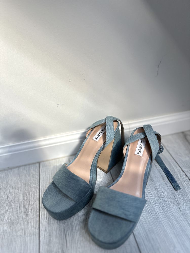 Steve Madden дамски сандали на ток