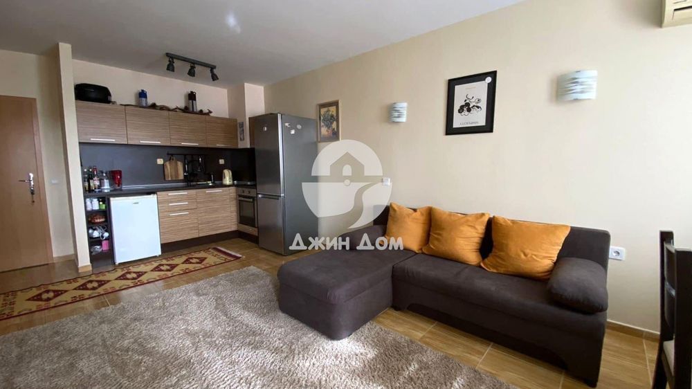 Продава се Двустаен апартамент в Свети Влас - 68 кв.м за 1500 €/кв.м - Снимка #1