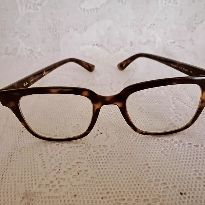 Рамки за диоптрични очила.