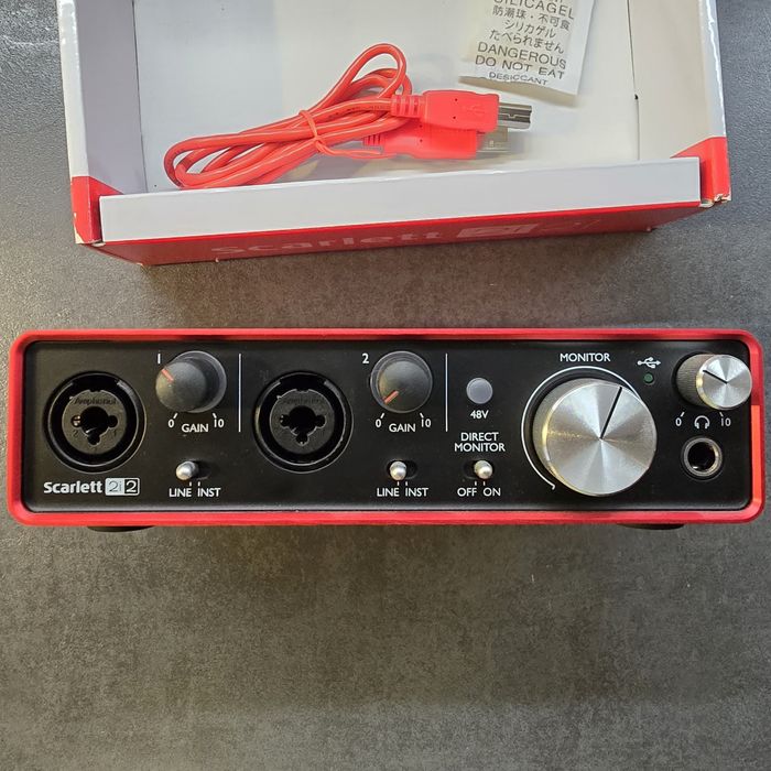 Interfață Audio Focusrite Scarlett 2i2 Mk2 (2nd Gen)