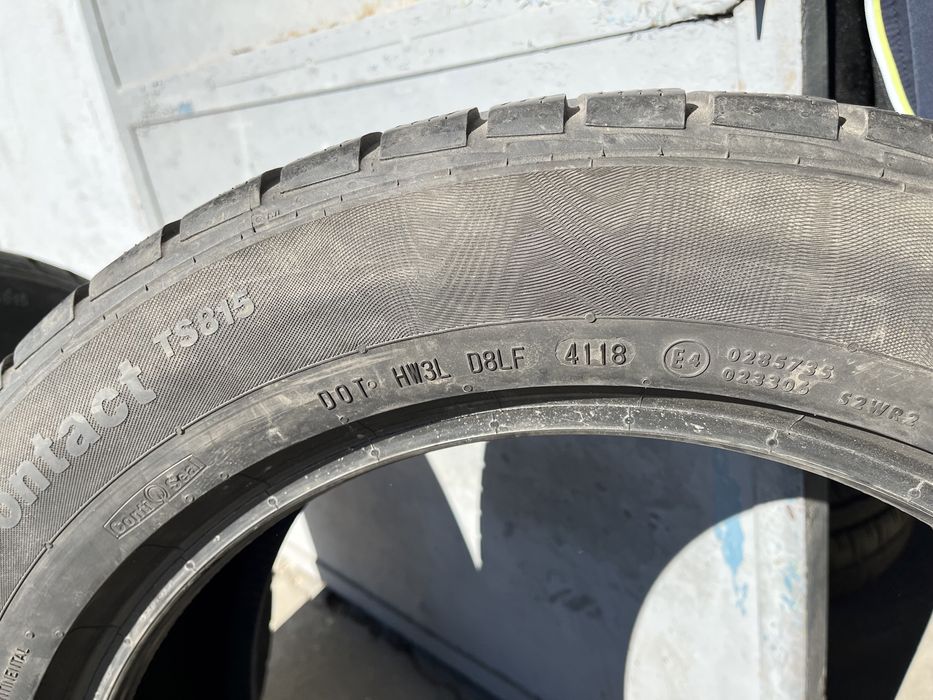 2 бр.  зимни гуми 235/55/18 Continental DOT 4118 5 mm