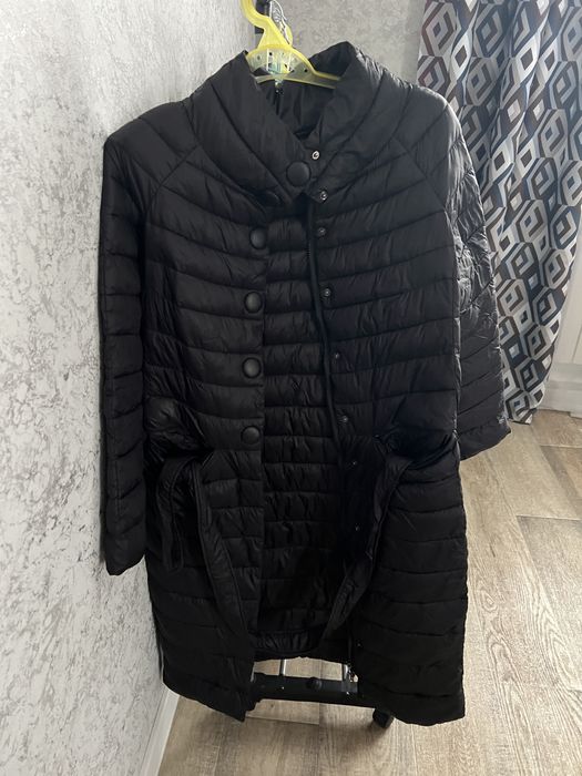 Продам пуховик демисезонный