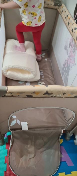 Patut pliabil pentru copii Moni Safari Beige 125x62x75 cm cu un nivel,