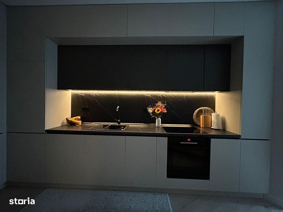 Apartament cu 3 Camere, Terasa 15 mp, Metrou 2 min