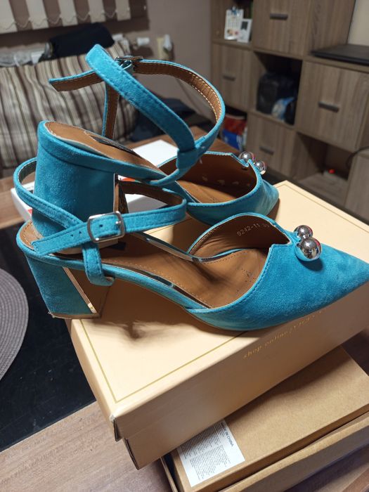 Дамски обувки 38 номер