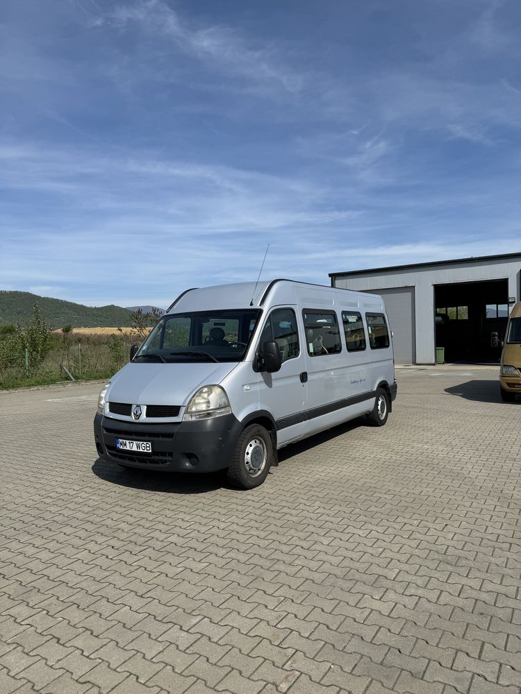 Renault Master, 16 locuri