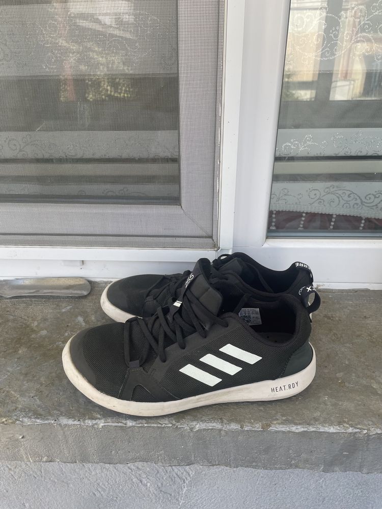 Adidas Оргинални маратонки