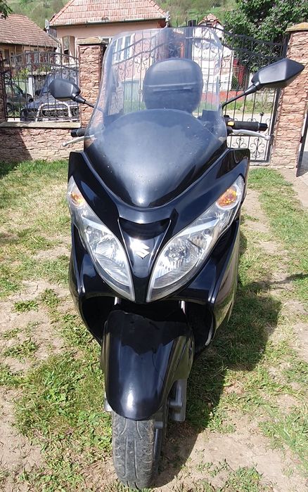 Suzuki Burgman 400