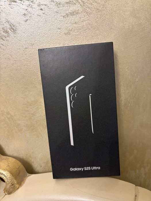 Samsung S25 Ultra Black Sigilat !