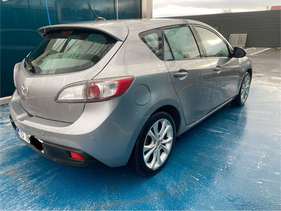 Mazda 3, Model 2011, 1.6 clasic ,full- Bi-Xenon,Navi, Senzori, jante !