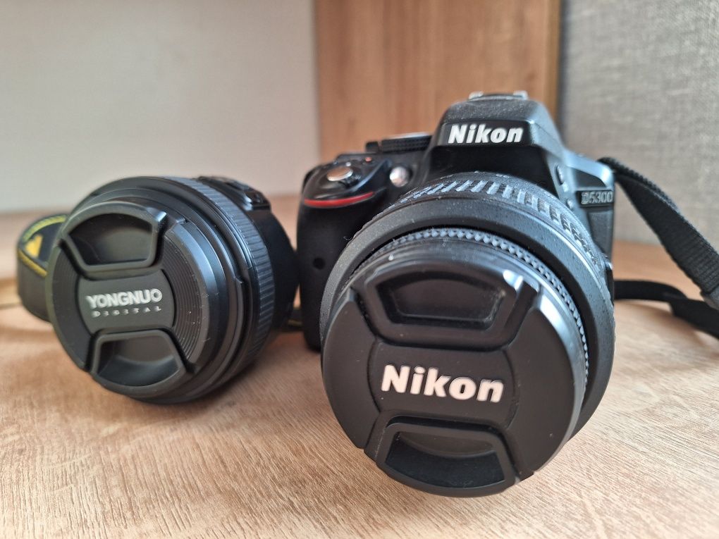 Продам фотоаппарат Nikon D5300 + объектив  YONGNUO 50mm