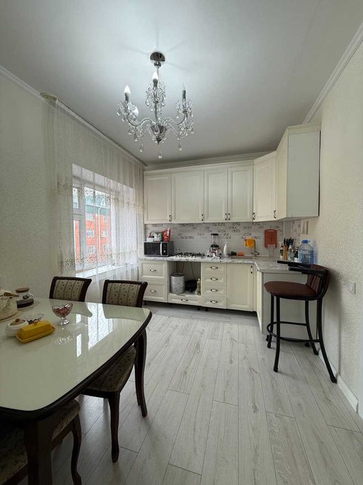 Отличная 3-х комн. квартира, 91.2м², р-н 9 микрорайон.