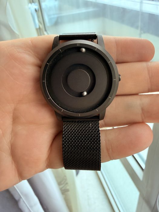 Eutour Magnetic watch