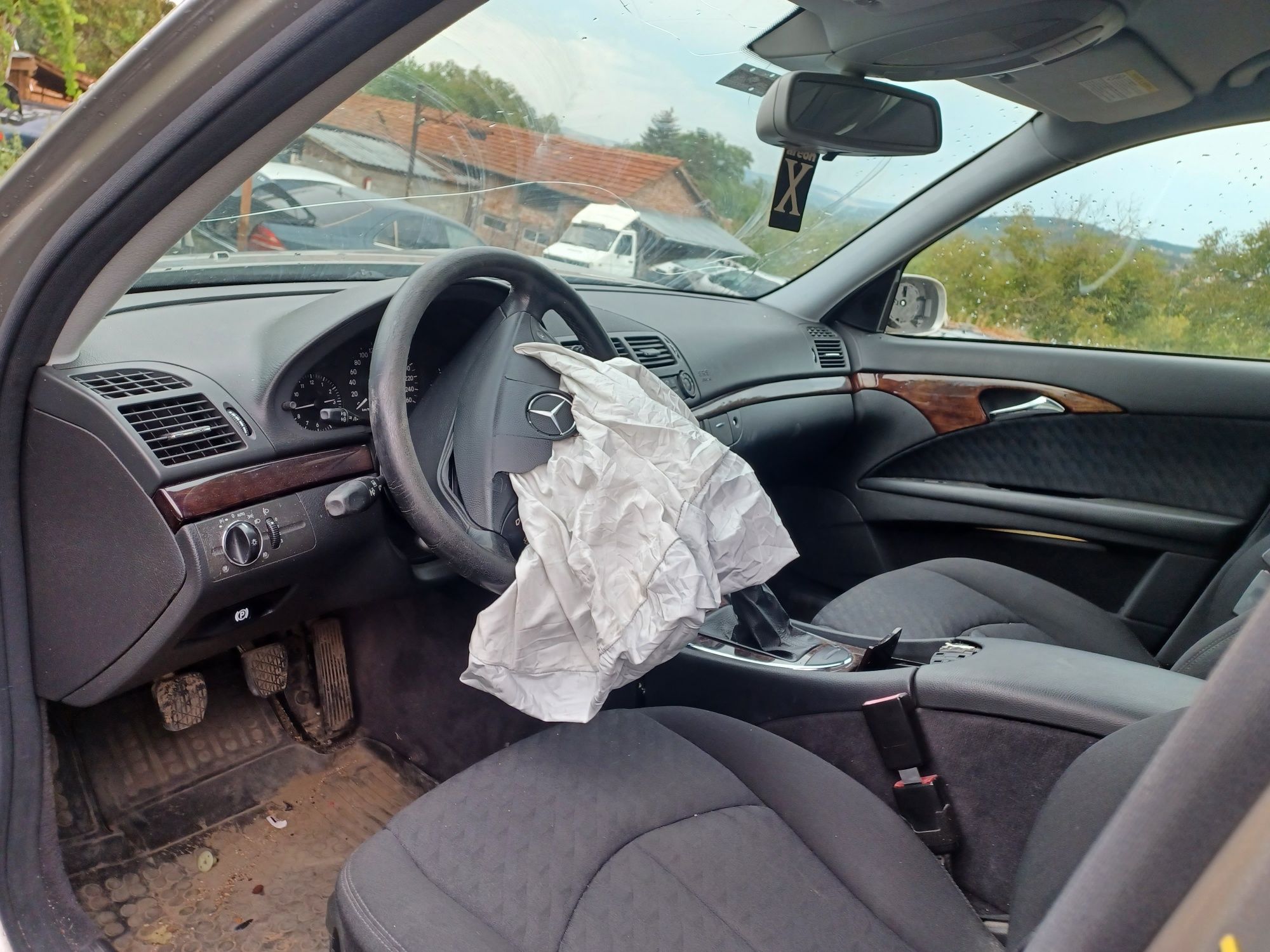 Мерцедес w211 2.2цди на части/Mercedes w211 2.2cdi na chasti