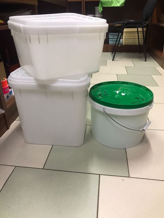 Продам ведра, кубики ( маленькие, большие)