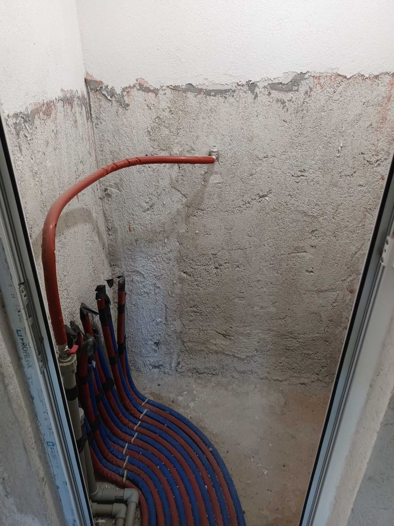 Продава се Къща в Петрич - 410 кв.м за 635 €/кв.м - Снимка #4