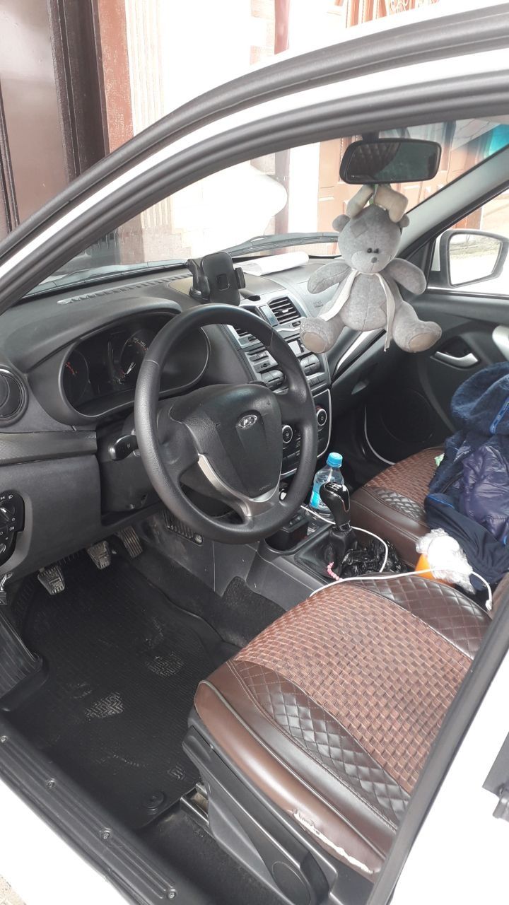Lada granta 2018 sotiladi