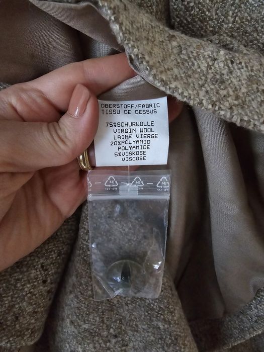 Costum lana (fusta si sacou) marime 38