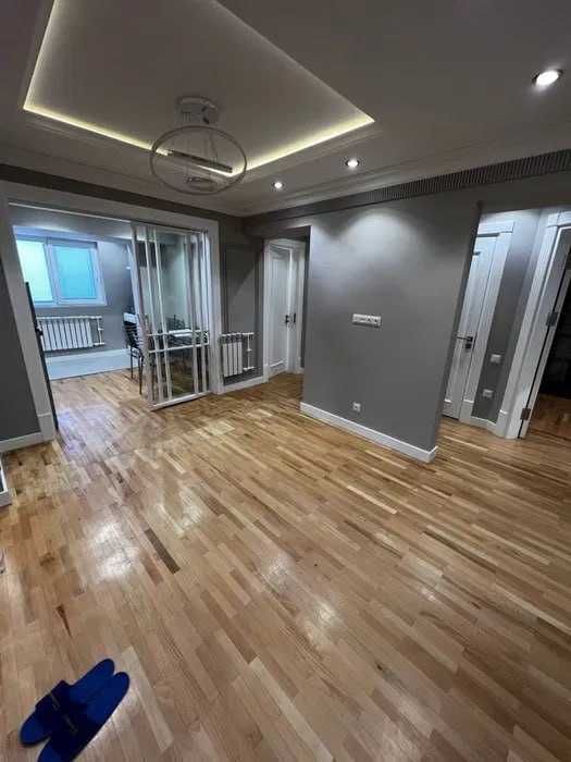 Срочно Сдам Шикарную 3х ком квартиру на метро Ойбек 985*